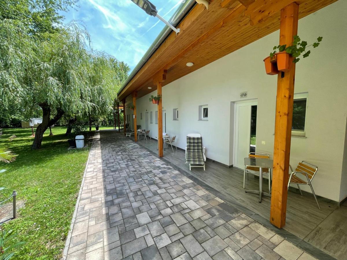 Liget Ueduelopark Fonyod Aparthotel Exterior photo