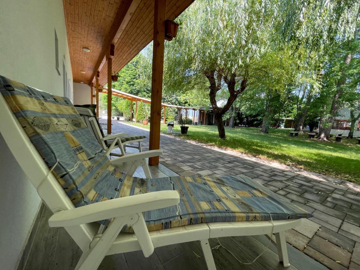 Liget Ueduelopark Fonyod Aparthotel Exterior photo